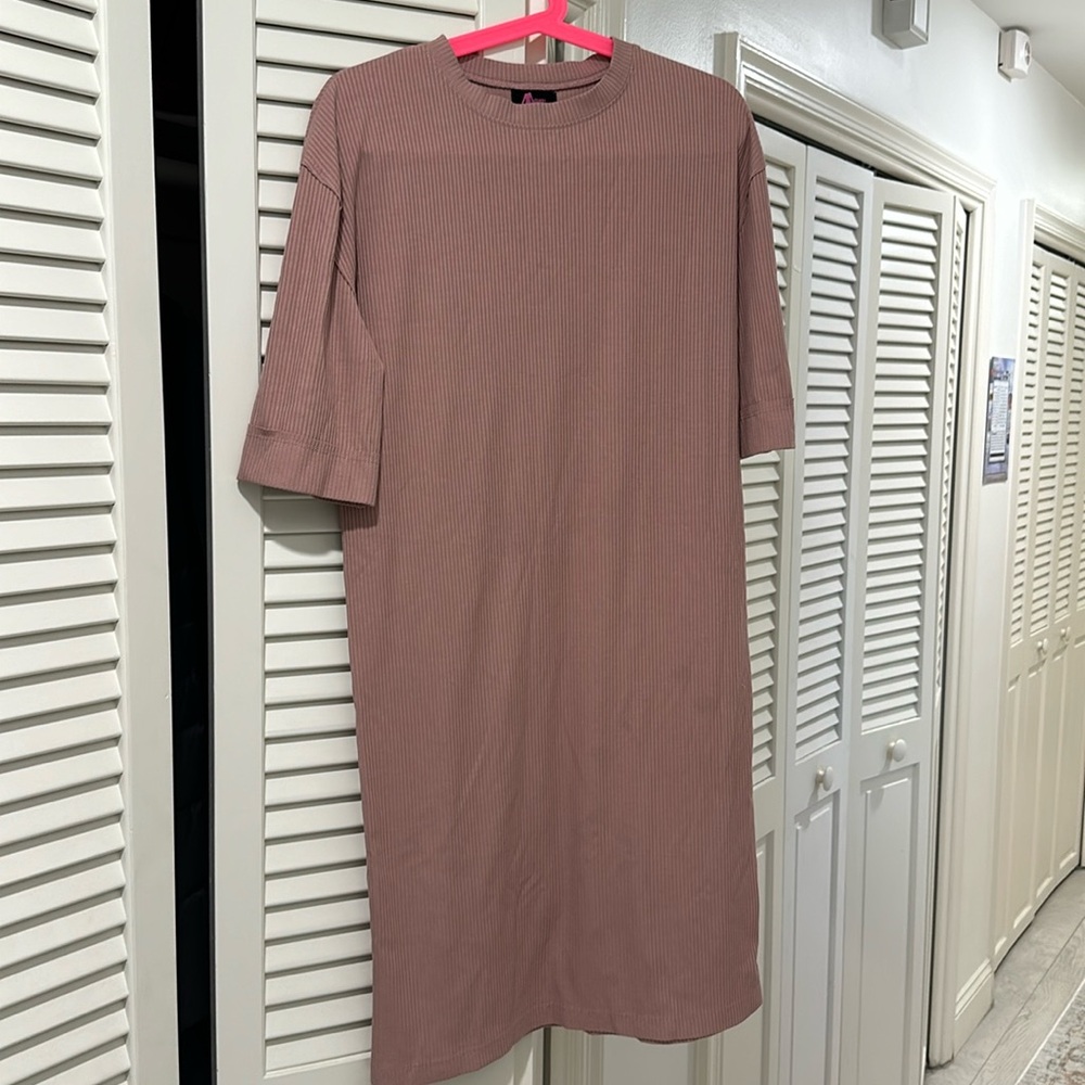 Maya’s midi jersey dress ribbed mauve